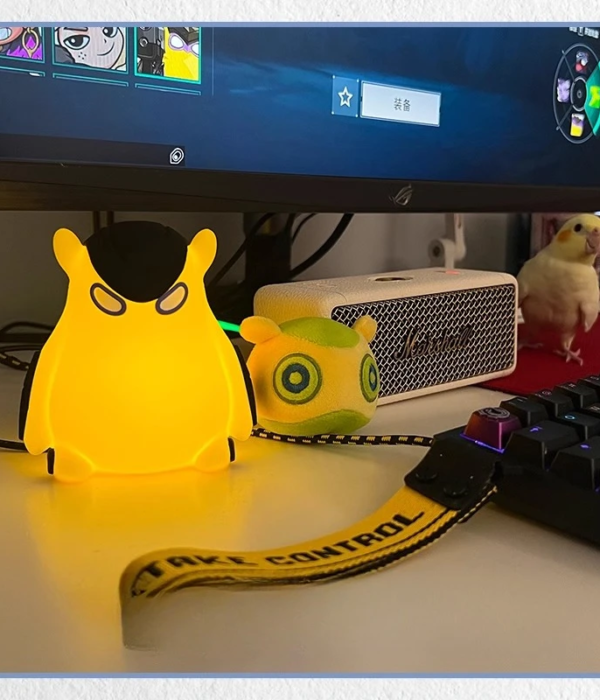Valorant Wingman Desk Lamp